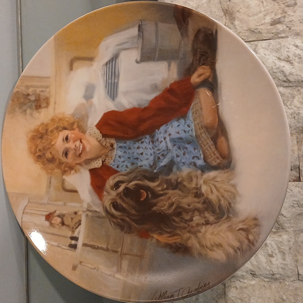 KNOWLES ANNIE AND SANDY, collectible plate.
